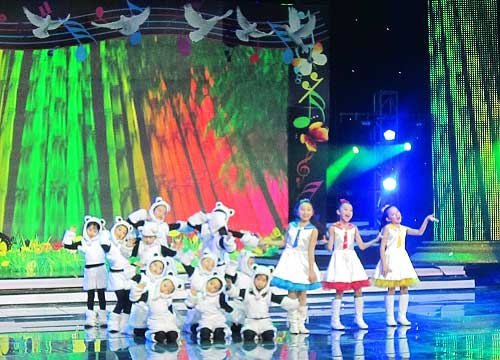 北京2013年央視少兒春晚舞台91免费视频下载 北京2013年央視少兒春晚舞台91免费视频下载